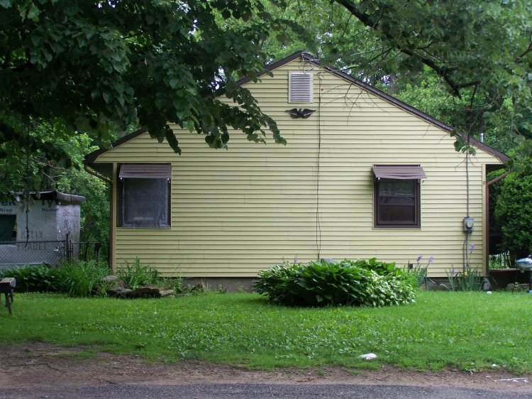 Auction 9 Rita Circle, South Hadley, MA Sullivan & Sullivan Auctioneers